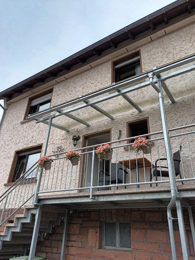 Family House Apartment Ебербах Екстериор снимка